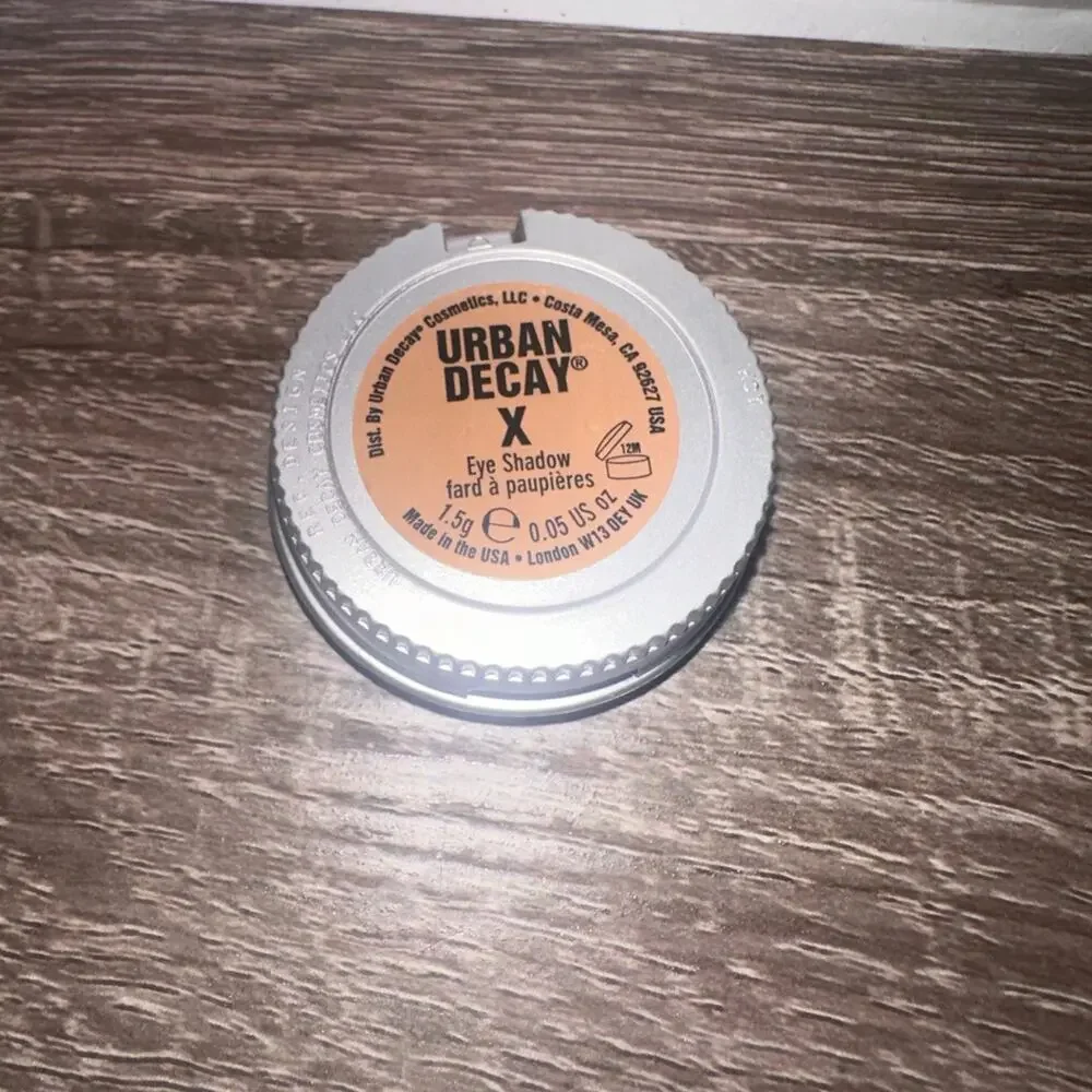 Urban Decay Eyeshadow X eye‎ shadow token